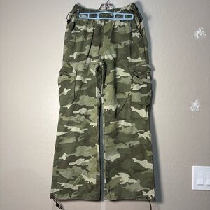 Forever 21 Juniors Women’s Camo Cargo Pants Women’s S